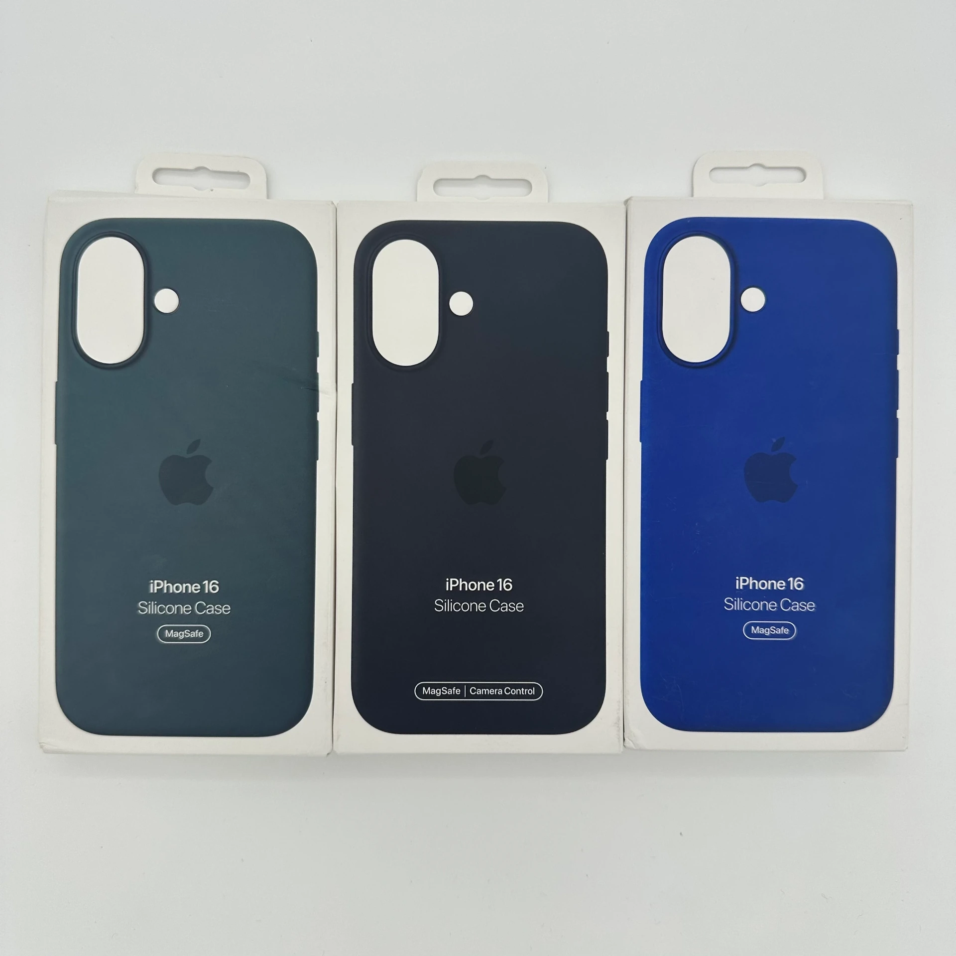 Genuine and new - Apple iPhone 16 Silicone Case with MagSafe - Lot of 3
