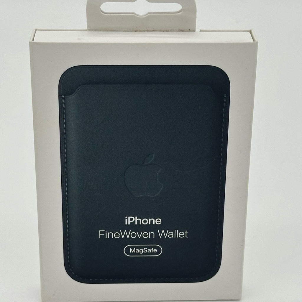 Apple iPhone FineWoven Wallet with MagSafe - Dark Green - Open box